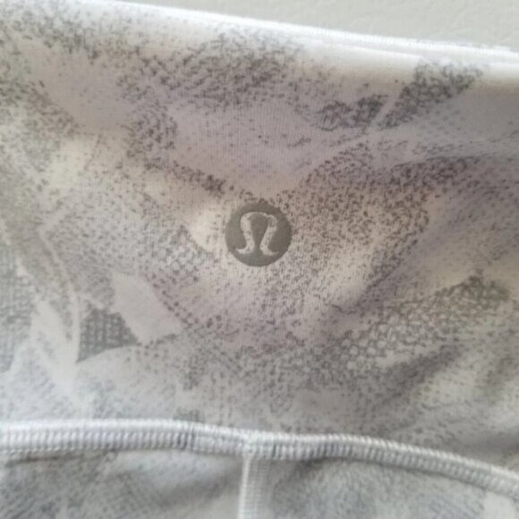 Lululemon Train Times Crop *21" Jasmine White Multi / White  4 - Picture 8 of 9